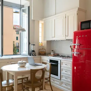 Casa Holden Al Parco Sempione , Milano Italia