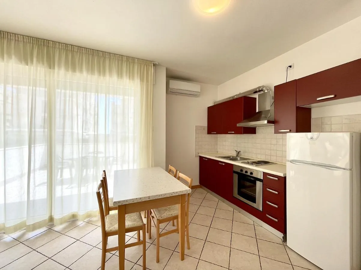 Diani Beach - Carraro Immobiliare Jesolo - Family Apartments Lido di Jesolo