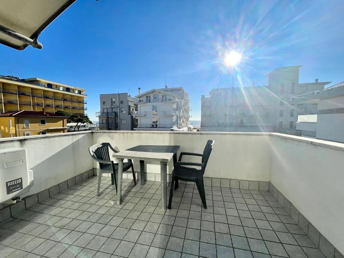 Diani Beach - Carraro Immobiliare Jesolo - Family Apartments 0*, Lido di Jesolo Italy